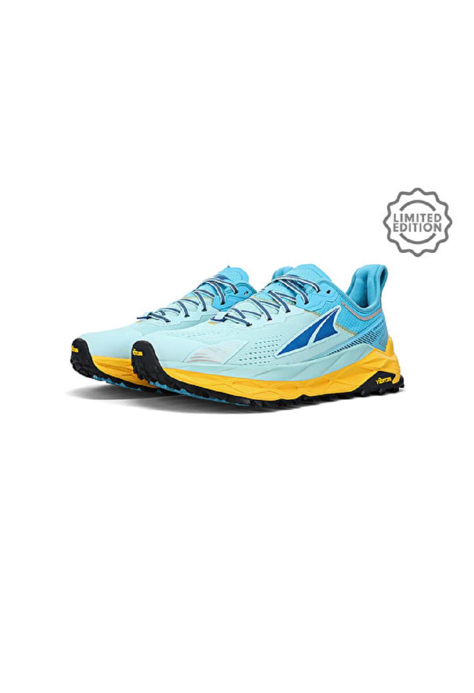 White / Blue Altra Olympus 5 Chamonix Men's Finder | US_N1664